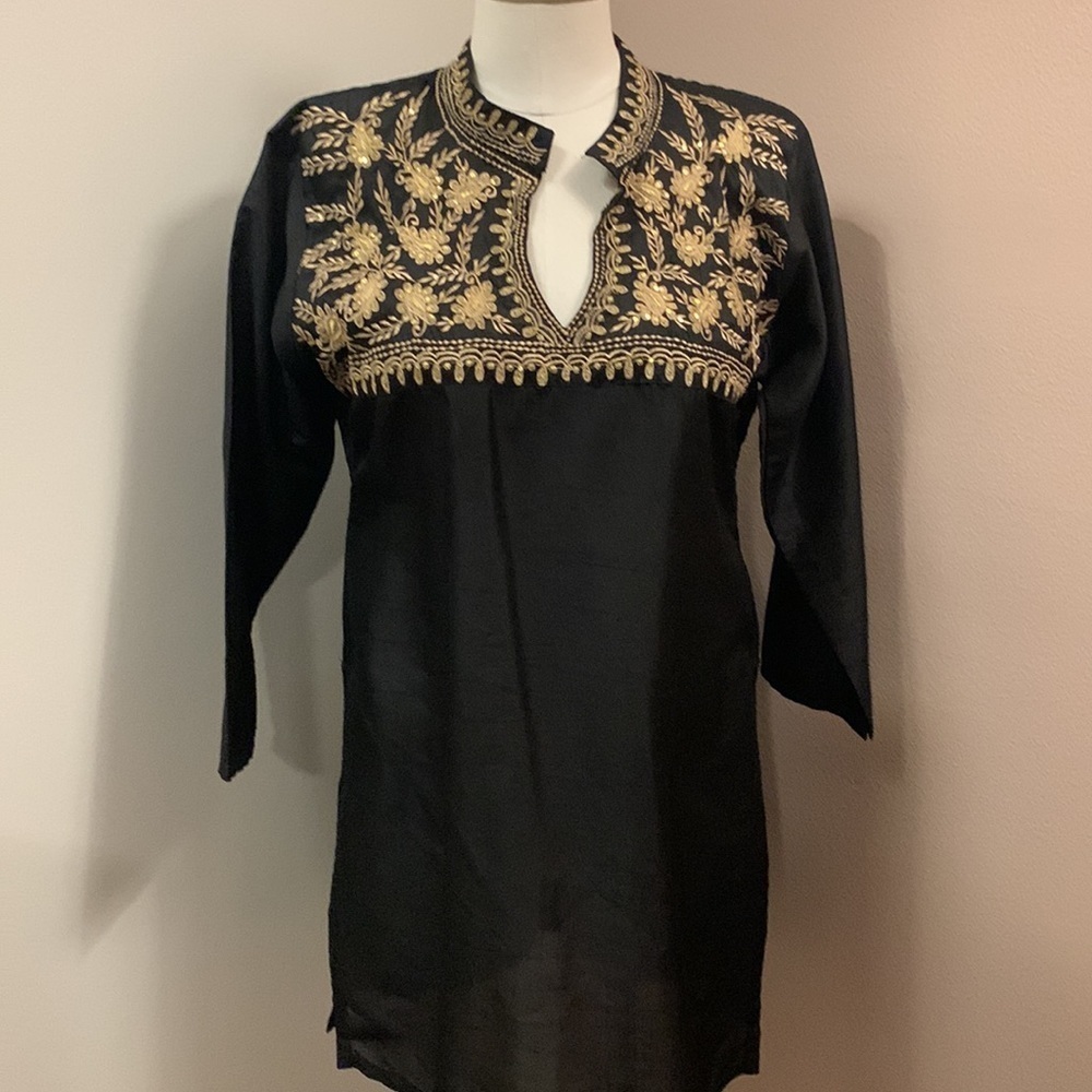 𝅺WOMEN’S Gold Tone Embroidered Black semi- sheer top
